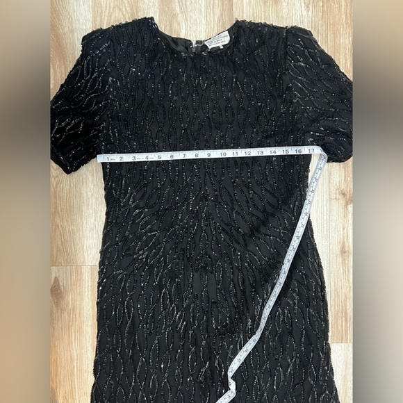 Vintage Black Silk Sequin Dress Women’s Large | Made in India | Shoulder Pads - Picture 5 of 7